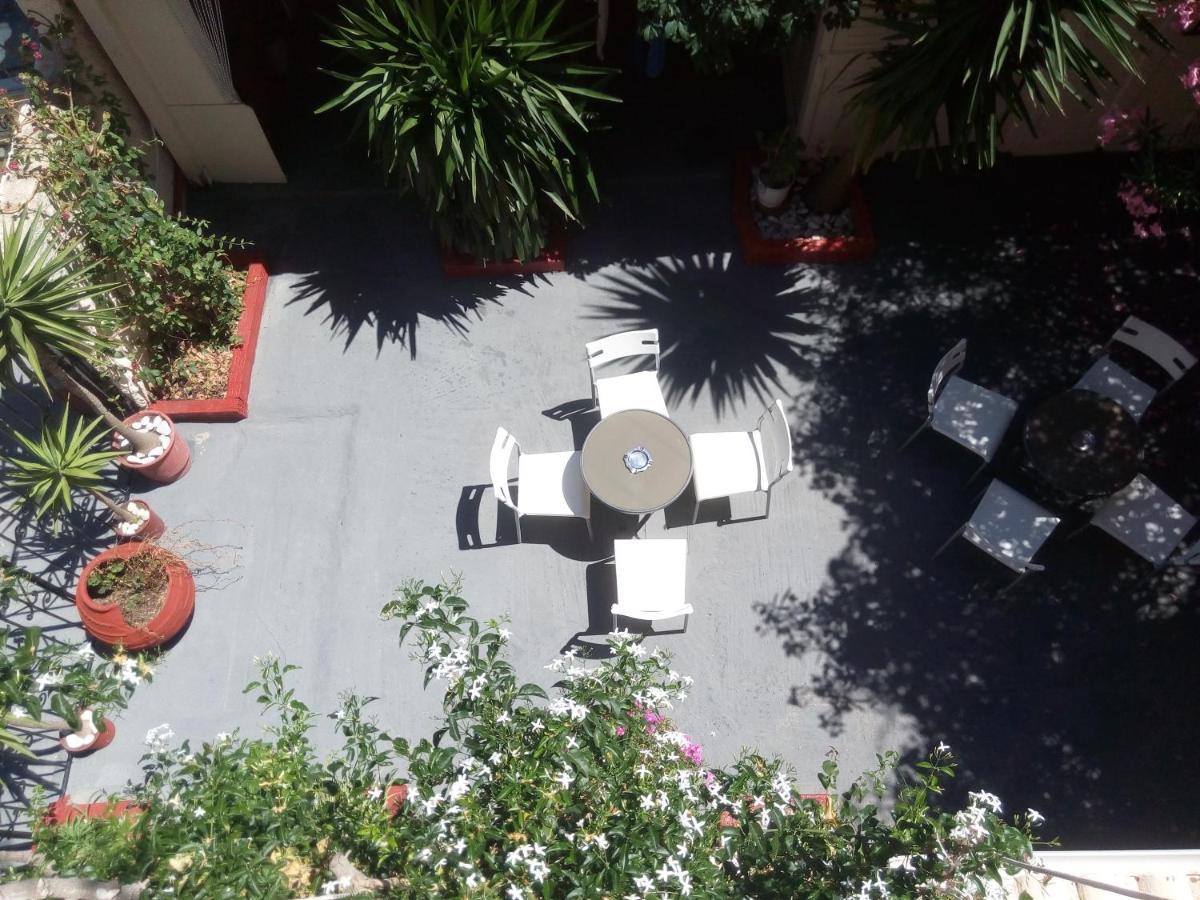 Skiathos City Views Studios-Apartments エクステリア 写真
