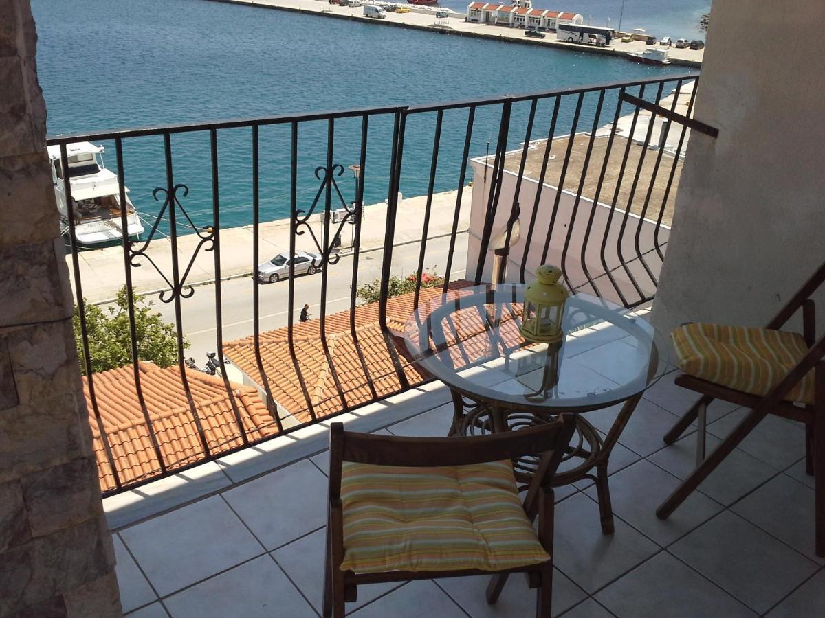 Skiathos City Views Studios-Apartments エクステリア 写真