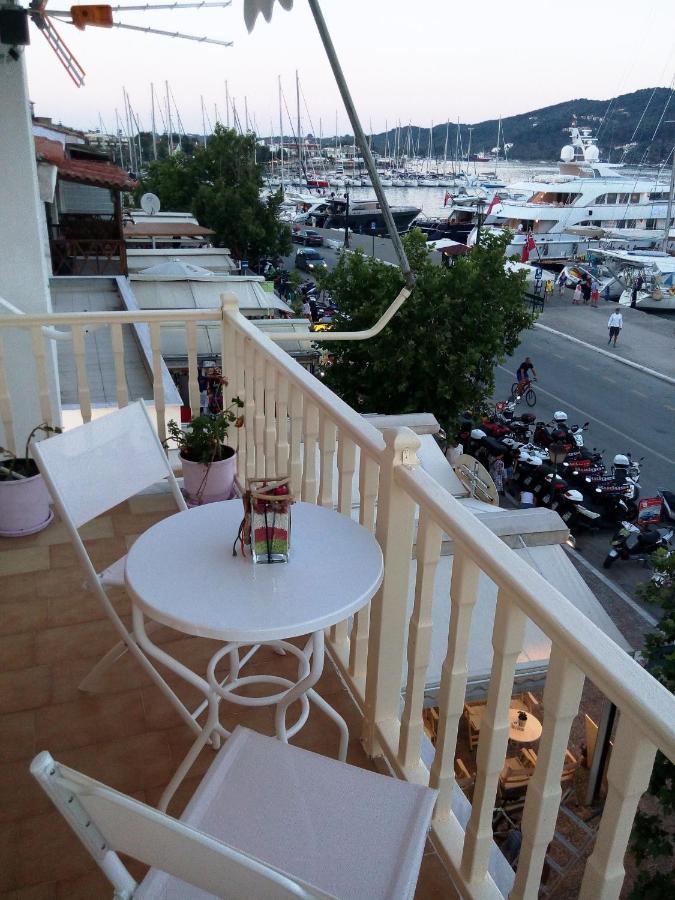 Skiathos City Views Studios-Apartments エクステリア 写真