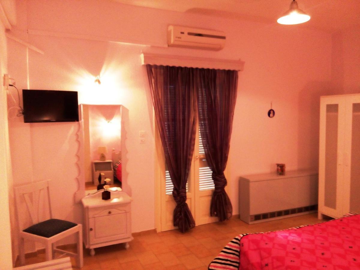 Skiathos City Views Studios-Apartments エクステリア 写真