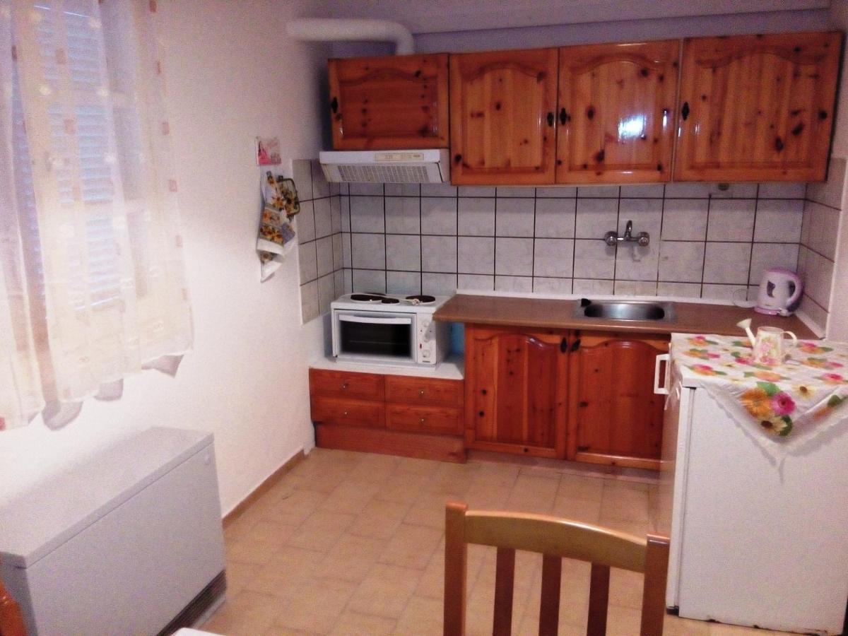 Skiathos City Views Studios-Apartments エクステリア 写真
