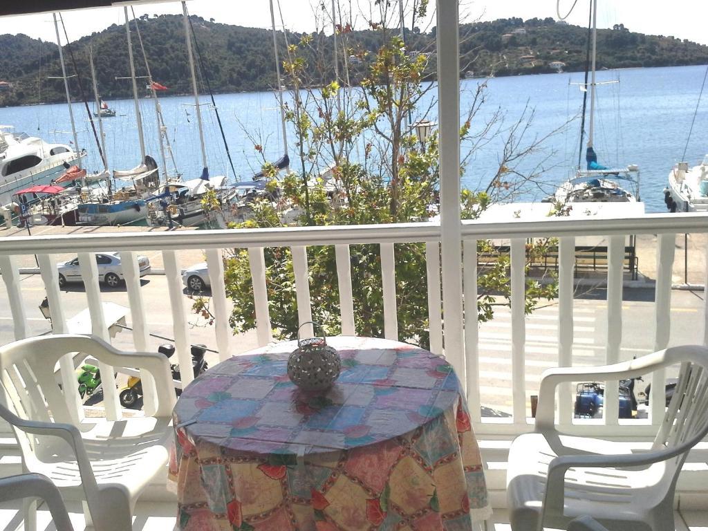 Skiathos City Views Studios-Apartments 部屋 写真